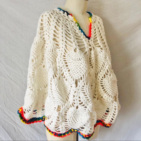 Vtg Granny Square Crocheted Poncho White + Rainbow - Picture 3 of 16